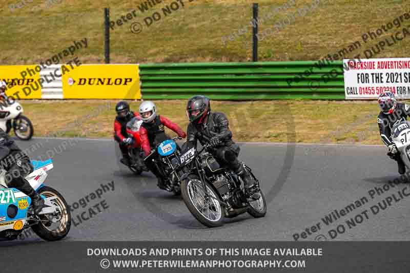 Vintage motorcycle club;eventdigitalimages;mallory park;mallory park trackday photographs;no limits trackdays;peter wileman photography;trackday digital images;trackday photos;vmcc festival 1000 bikes photographs